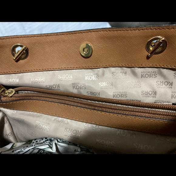 Michael Kors Women's Signature PVC Susannah Brown Large Tote Satchel - Picture 10 of 13